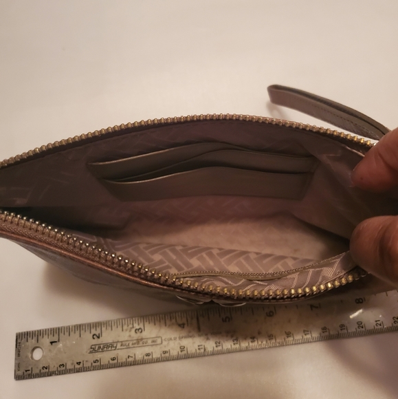 Distressed Leather Wristlet - Picture 2 of 3